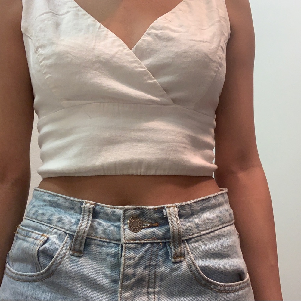 PacSun cropped white shirt